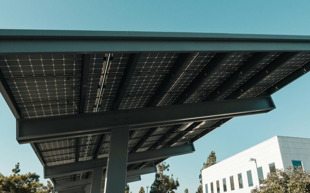 Loi APER : obligations solaires et parkings dès 2023